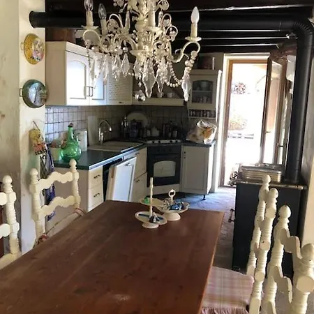 Suggestivo Casale In Collina Holiday home