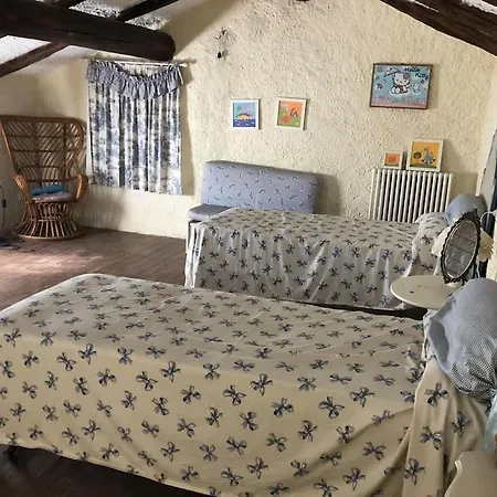 Holiday home Suggestivo Casale In Collina