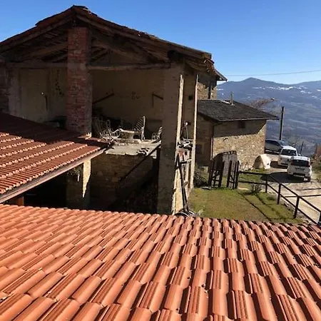 Holiday home Suggestivo Casale In Collina Cassano