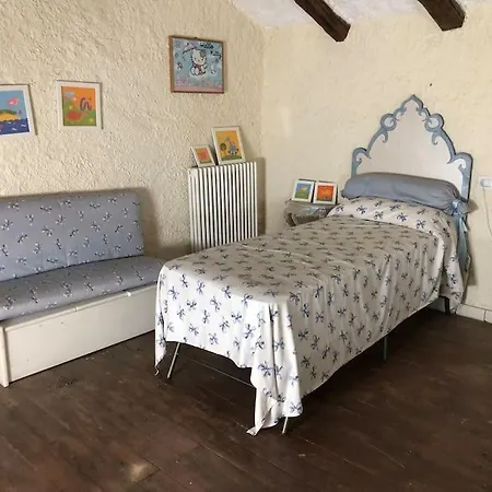Suggestivo Casale In Collina *
